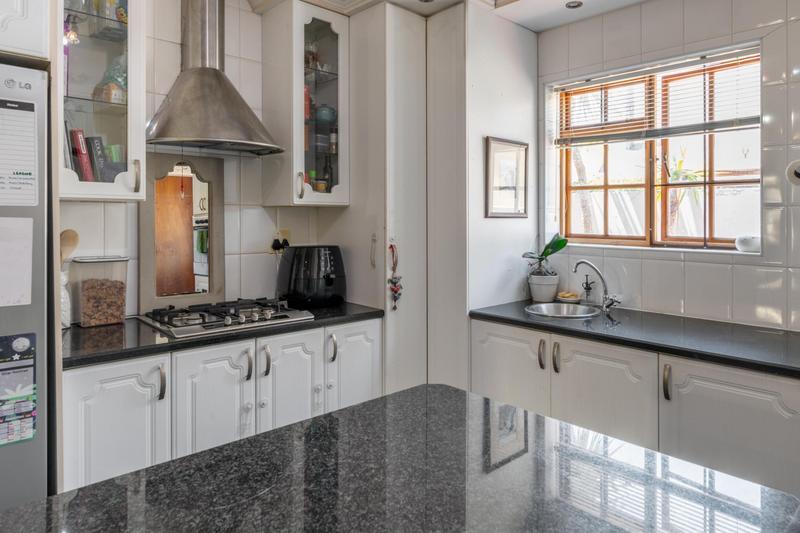 3 Bedroom Property for Sale in Zevendal Western Cape